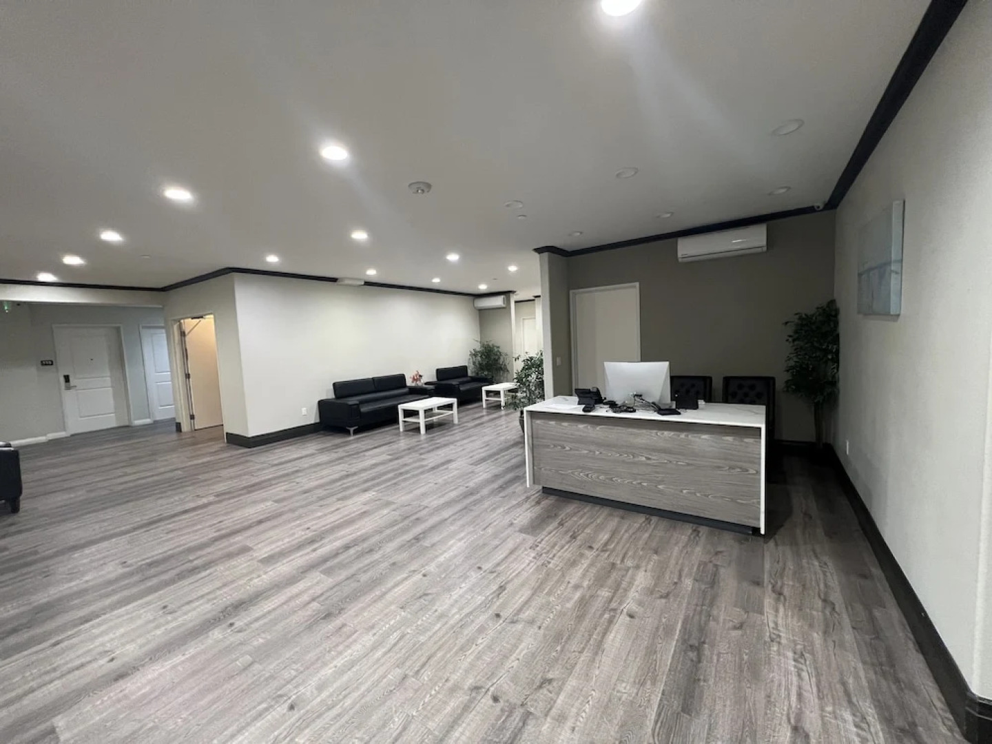 Aspire Inn & Suites Orange