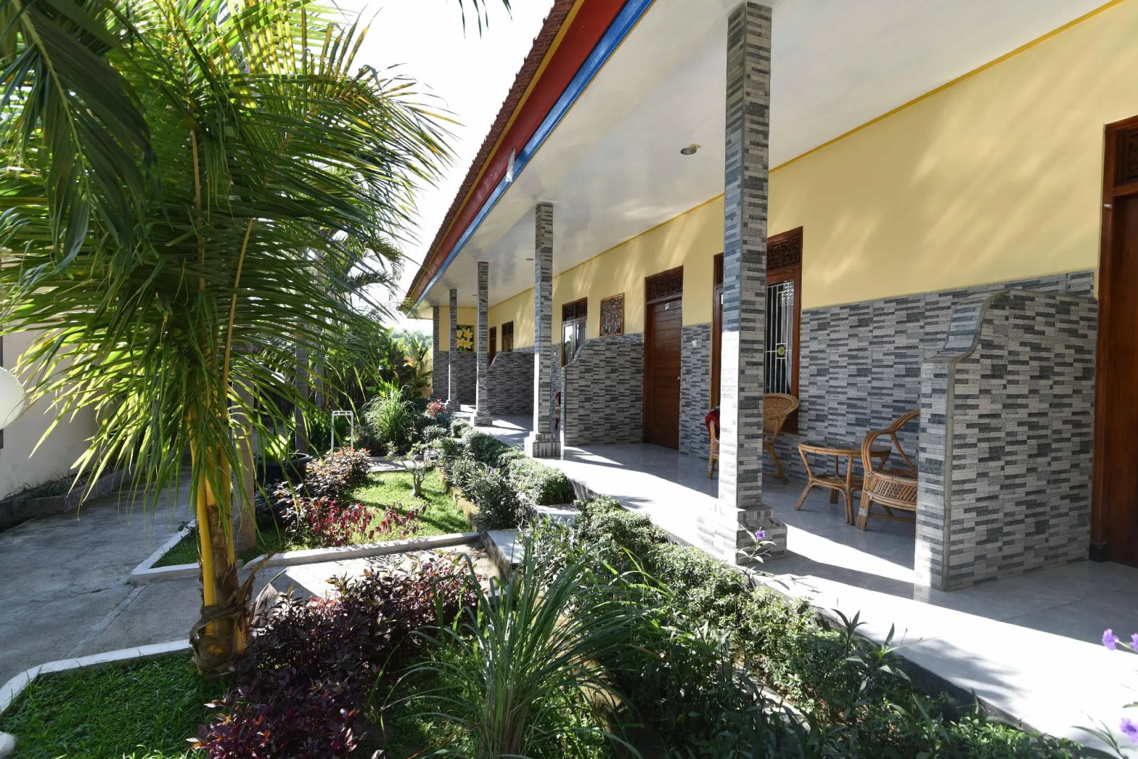 RedDoorz Plus @ Singaraja