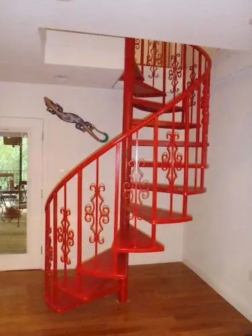 The Great Escape River House