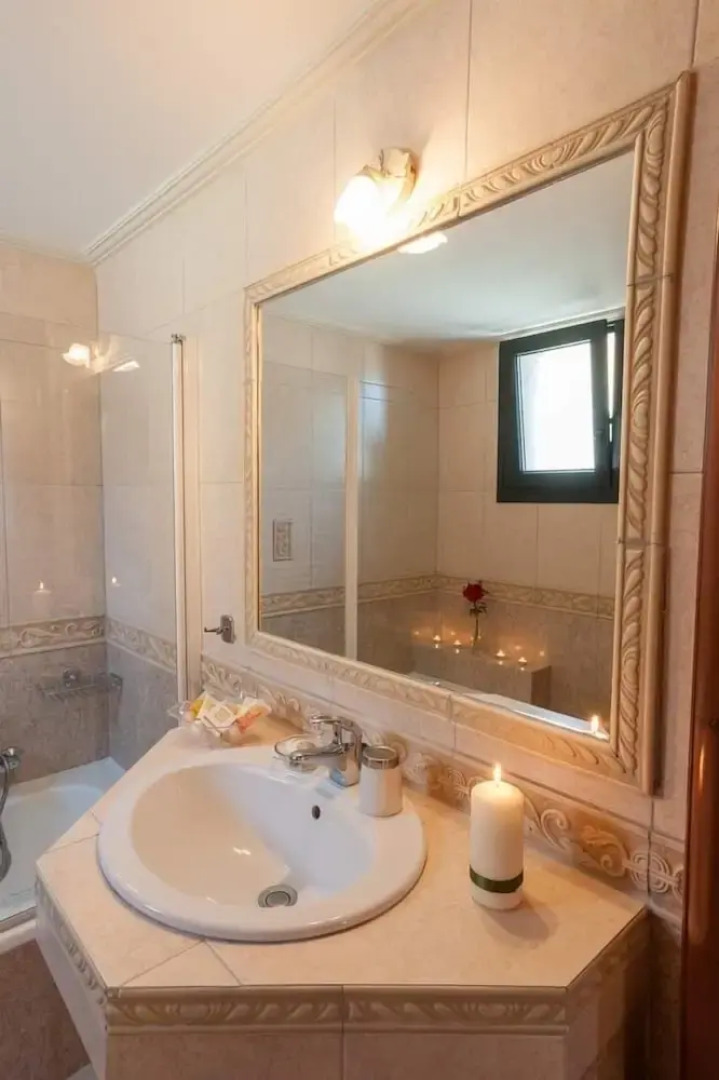 Lithoessa Luxury Apartments