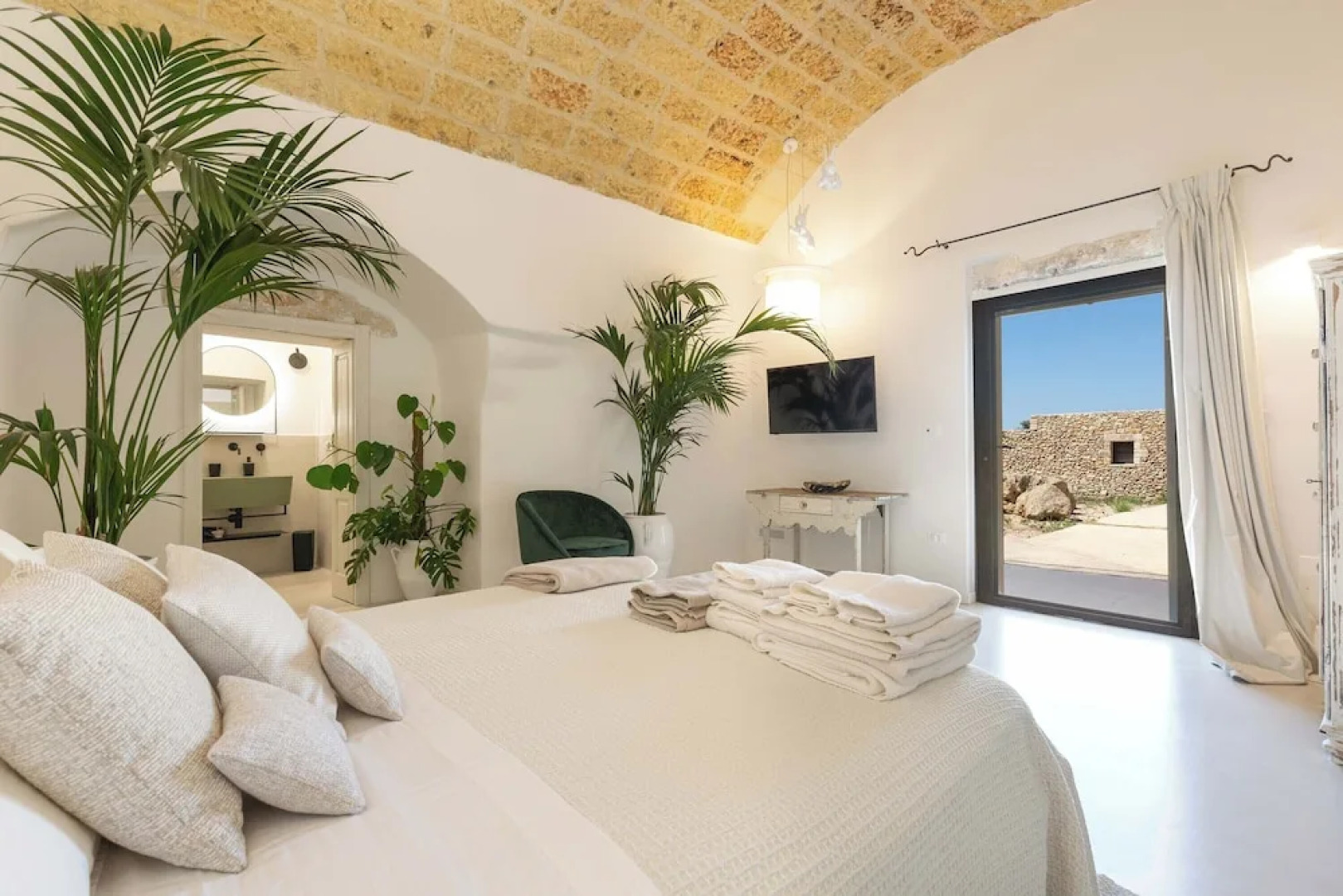 2874 Masseria Marchese by Perle di Puglia