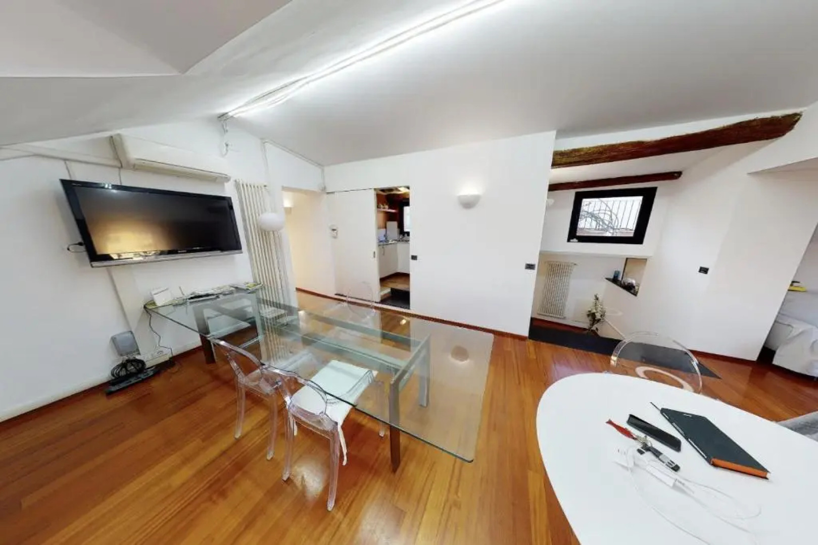 ATTICO SAN FAUSTINO 165 mq più 110 mq di terrazza- IN VILLA 700 ,VISTA MARE STREPITOSA-100 m dalla spiaggia-PARKING ESCLUSIVO-SKY,NETFLIX