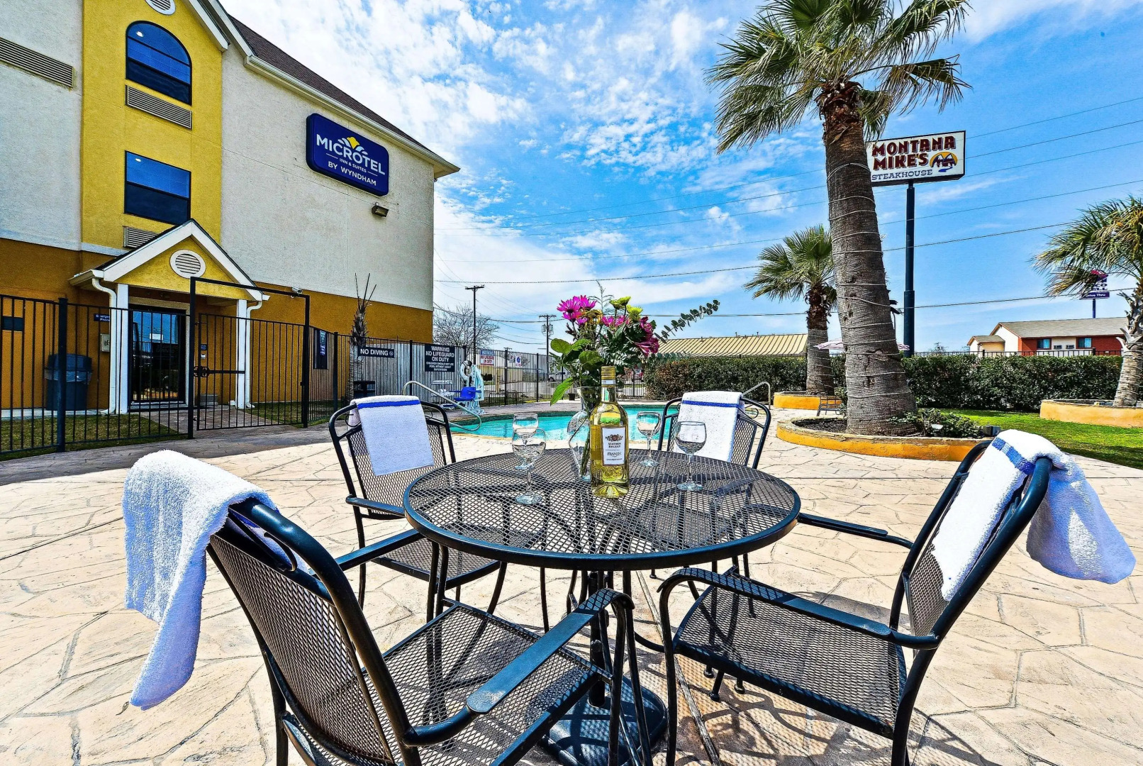 Microtel Inn & Suites by Wyndham New Braunfels