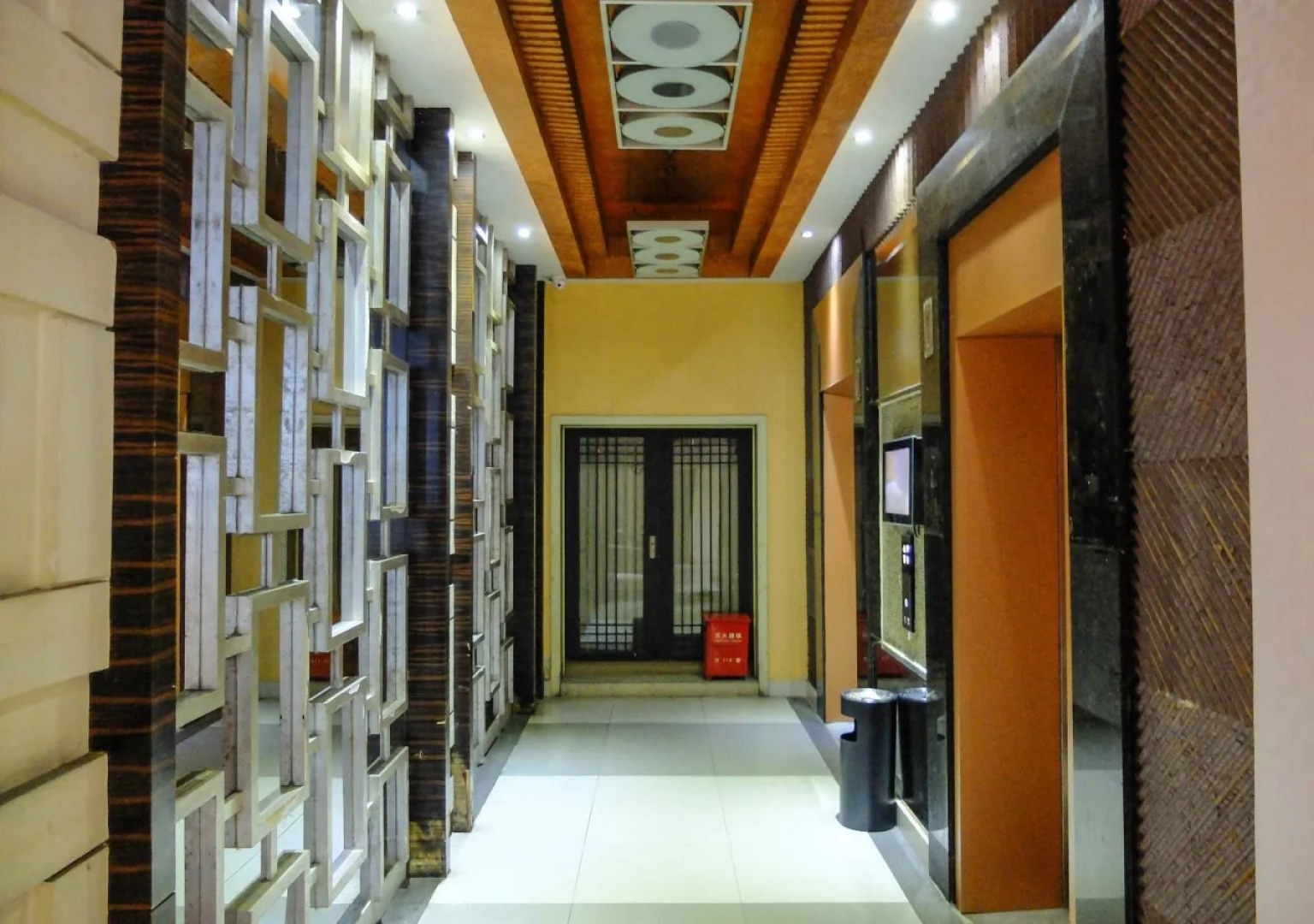 Rezen Meta Tree Hotel (City Center & The Bund, Shanghai)