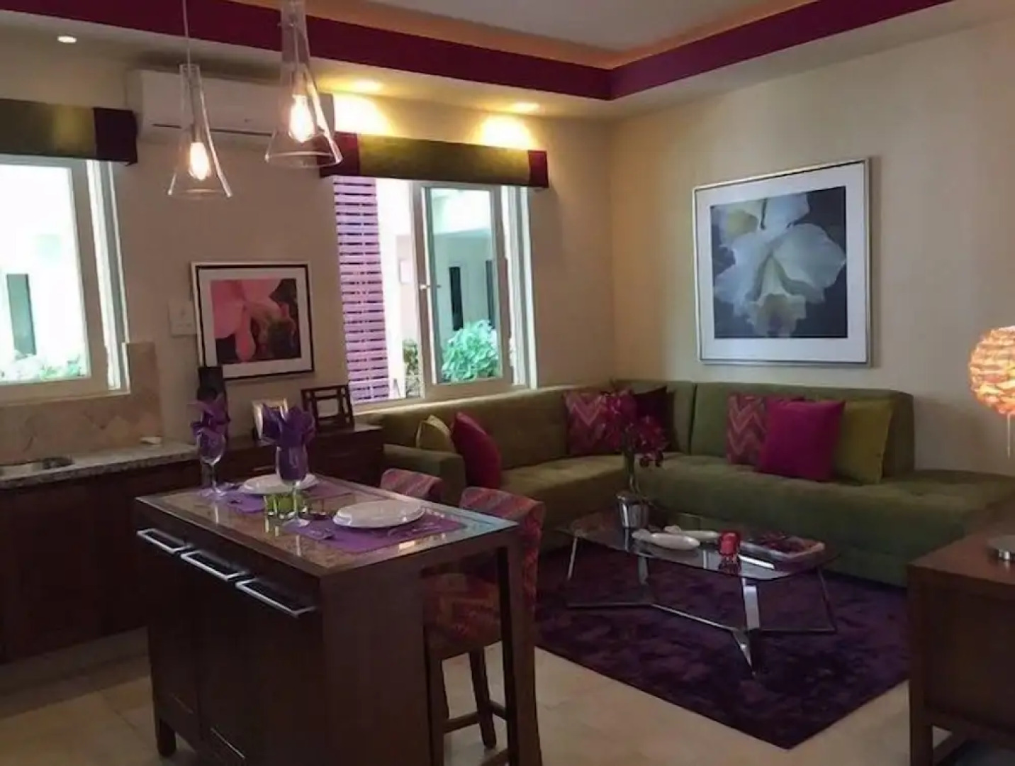 Romantic Zone V177 Studio