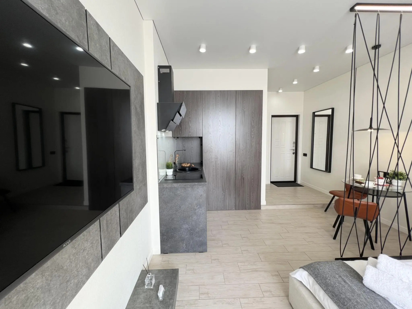 Live (Лайв) на улице Байзакова 131/1