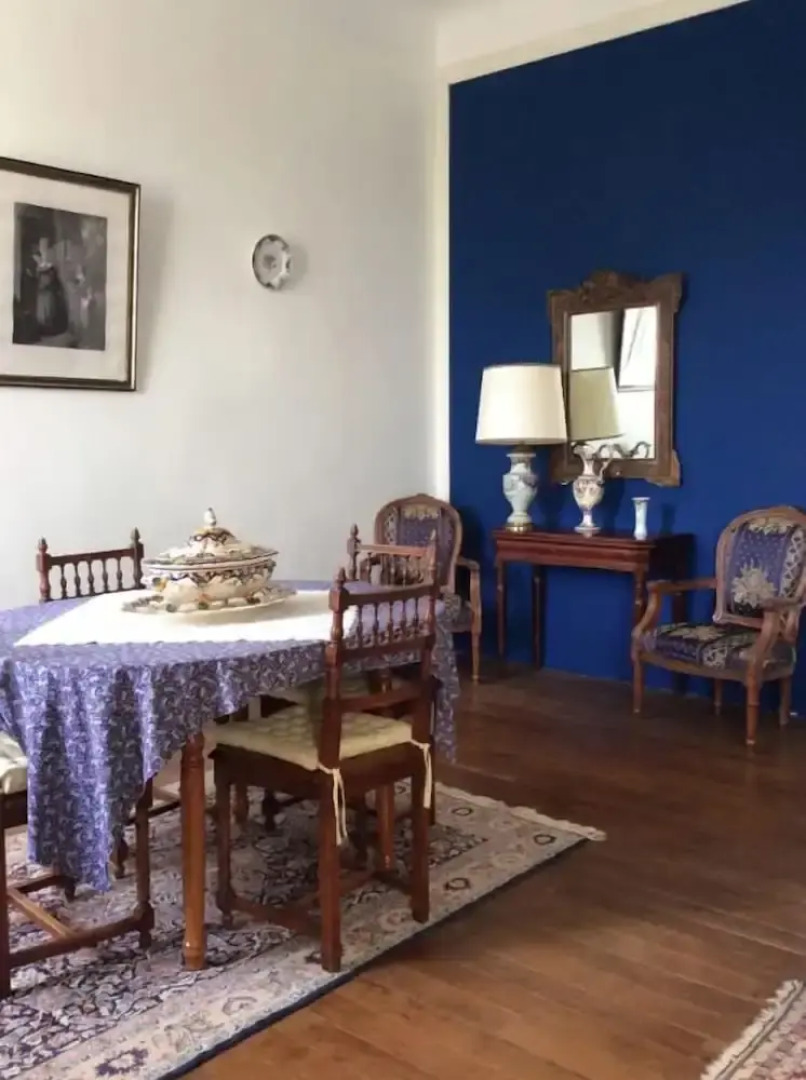 Le Château D'Estrac