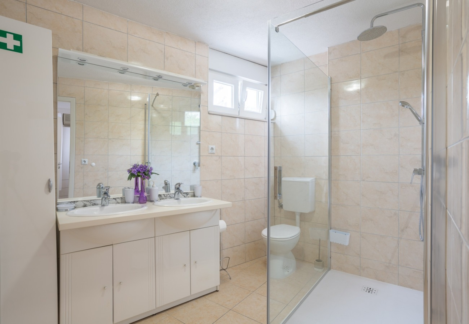 Holiday house Cosy Home - 50 m from beach: Sevid, Riviera Trogir