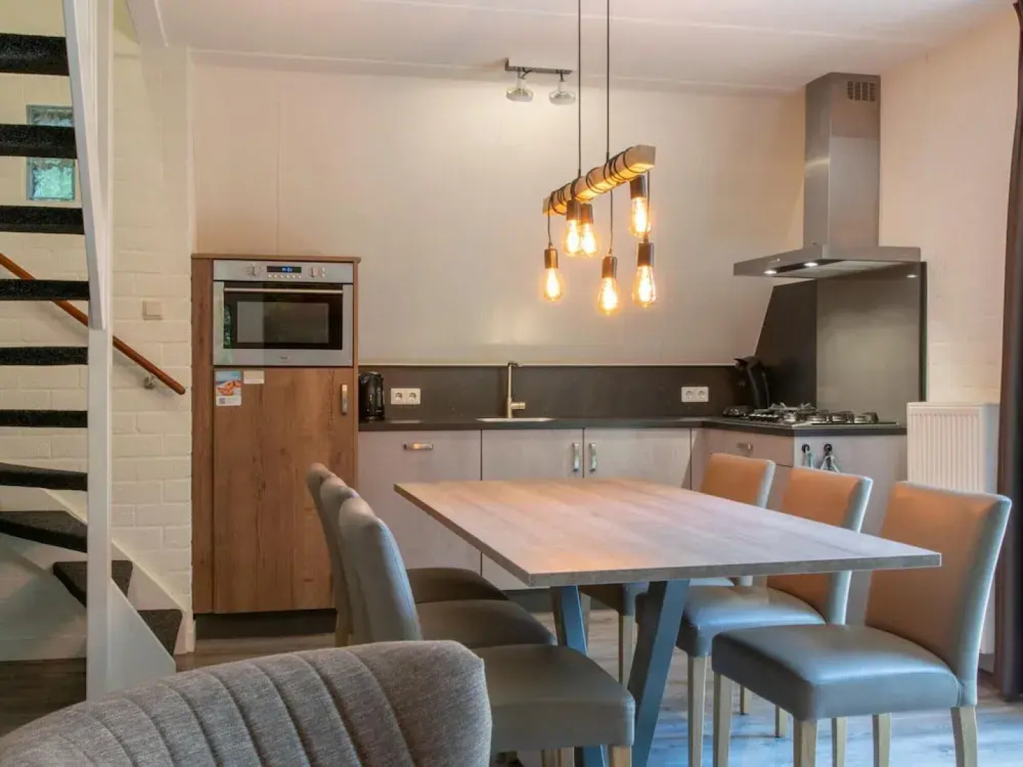 Cozy Woodland Getaway