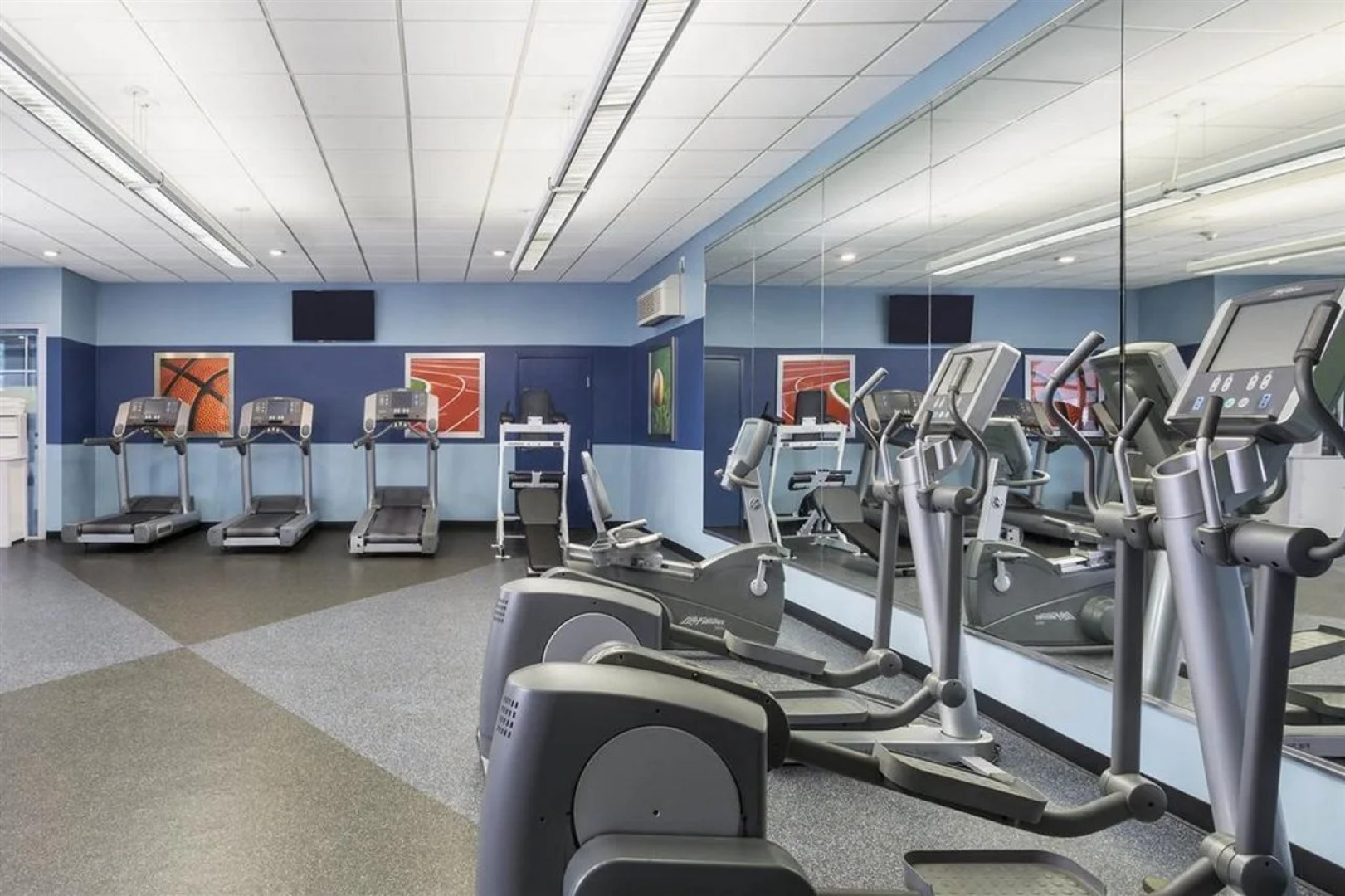 Four Points by Sheraton Chicago O'Hare Airport