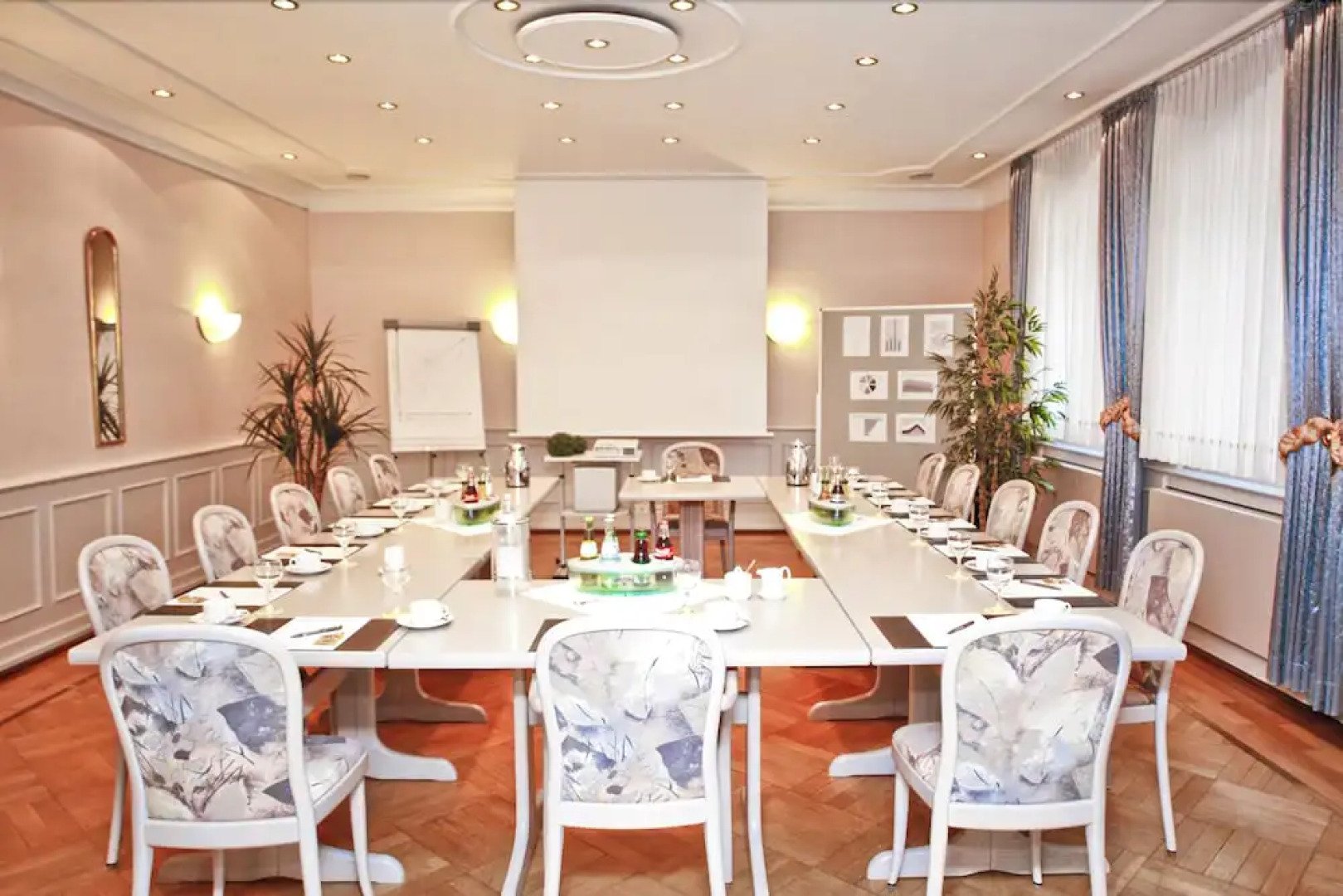 Hotel-Restaurant Überwasserhof e.K.