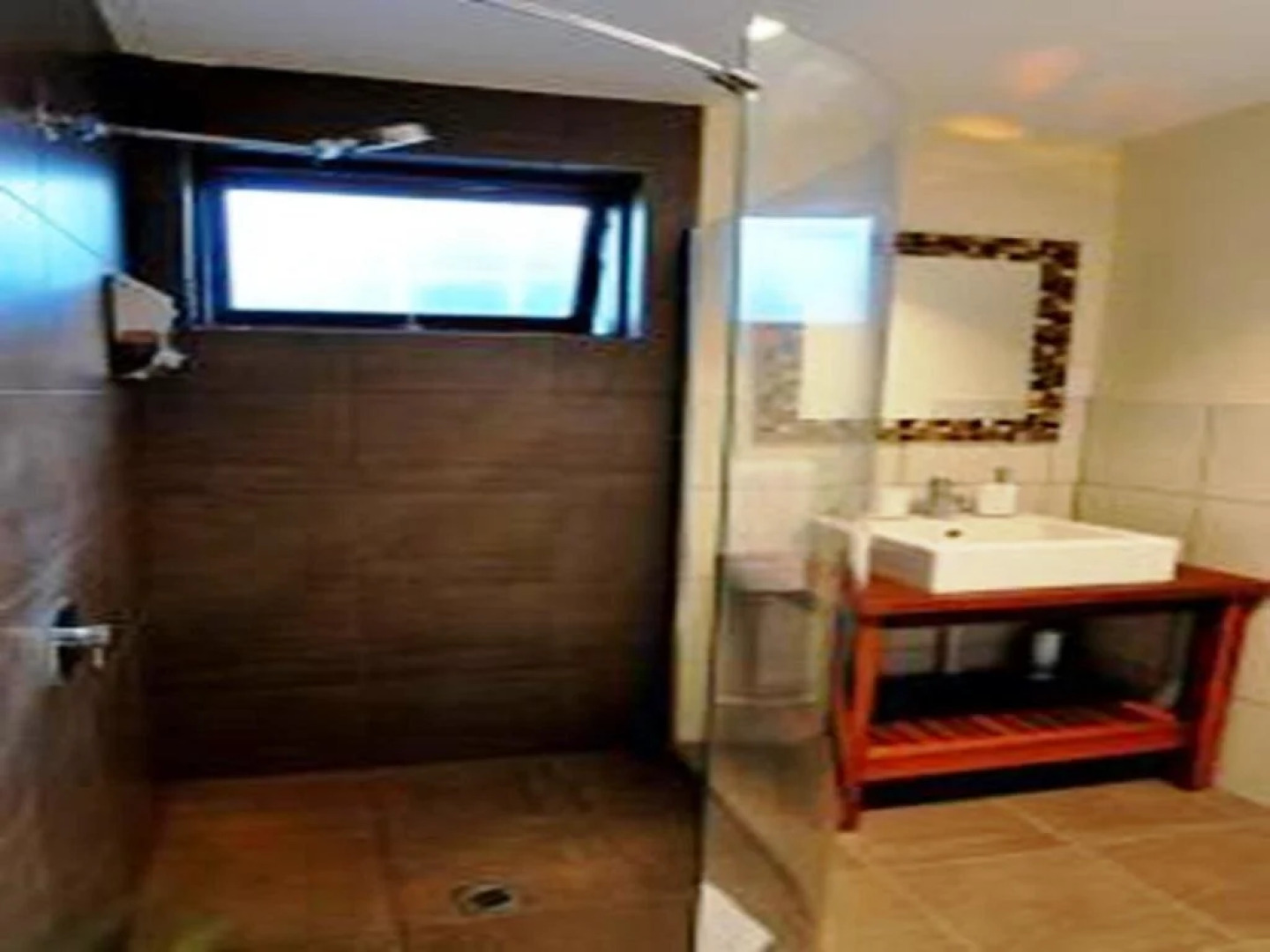 Waikiki Beach Bed and Breakfast