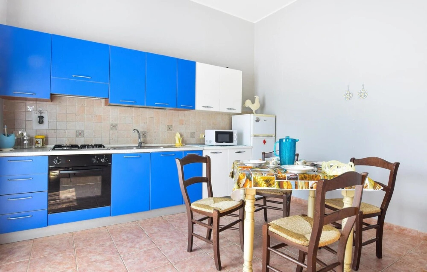 Nice Apartment in Marina di Caronia With Wifi and 2 Bedrooms