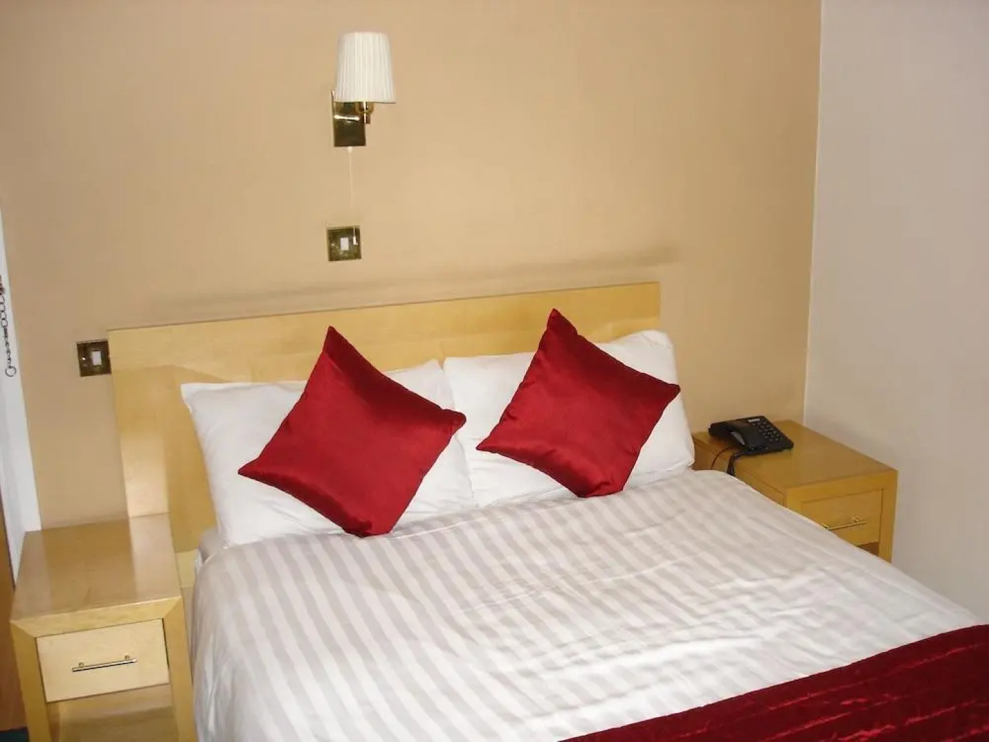 Hobsons at Castlefield Guesthouse