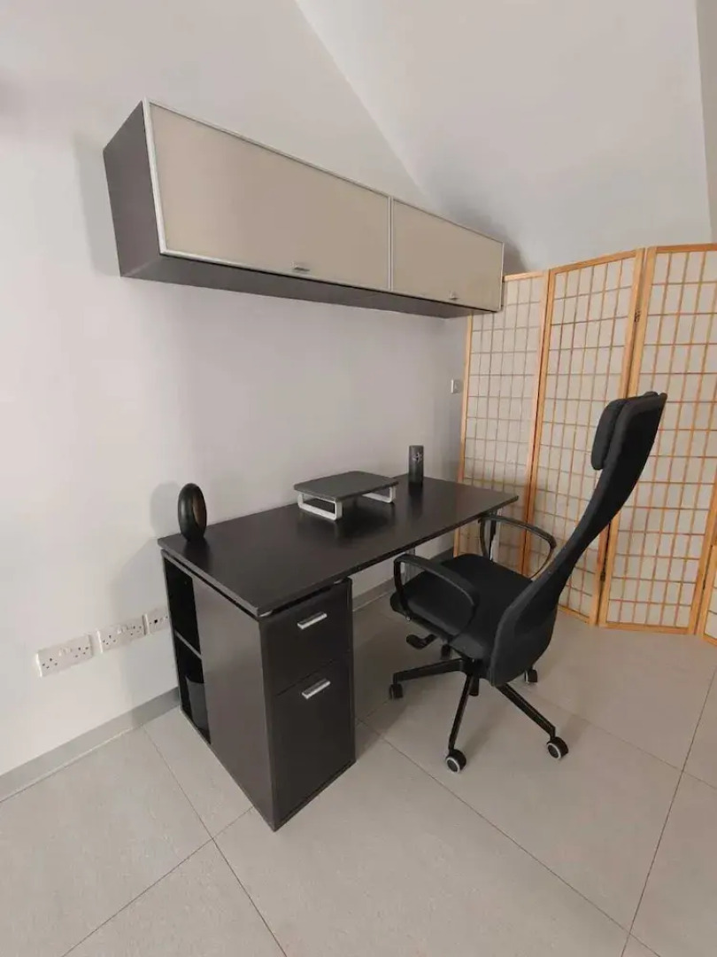 Twin Room with Laundry in Pembroke