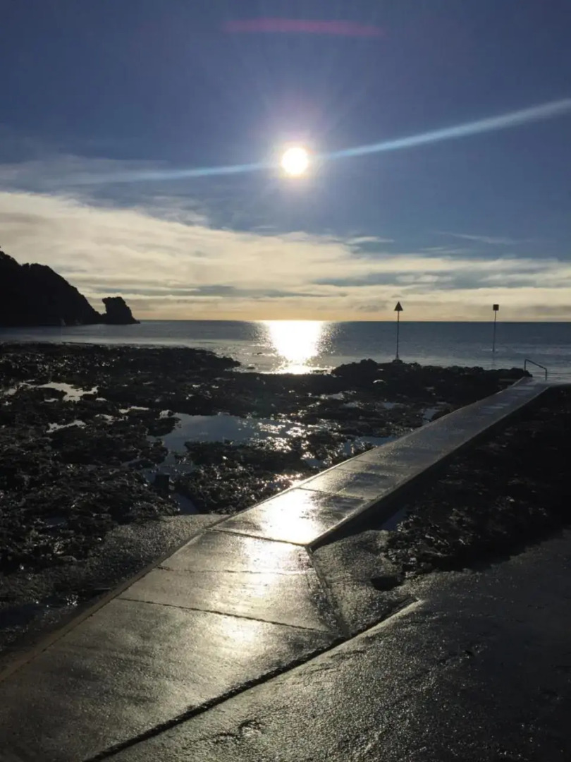 ‘Rose Cottage’ sisters beach accommodation