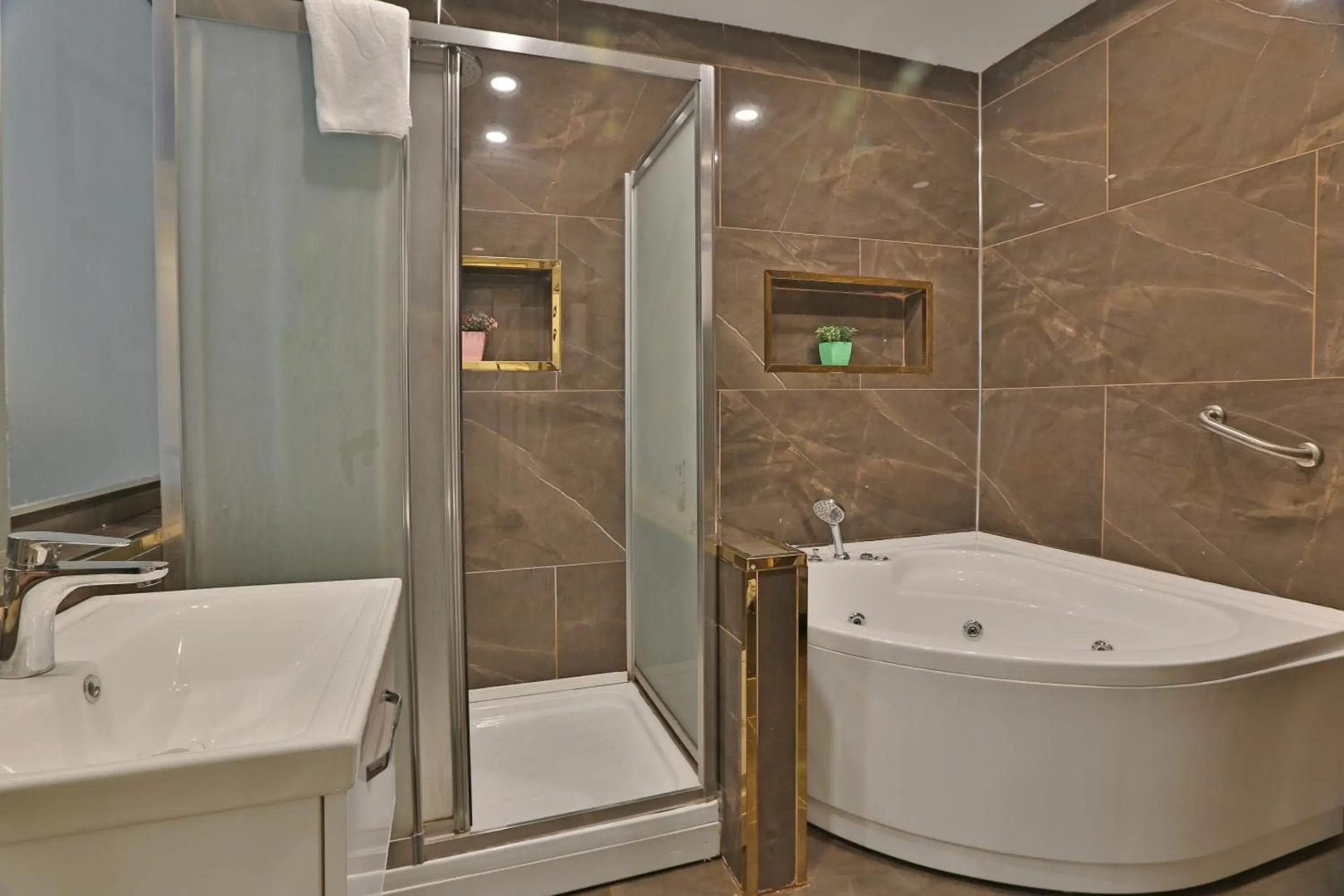 Mesopotamia Garden Hotel