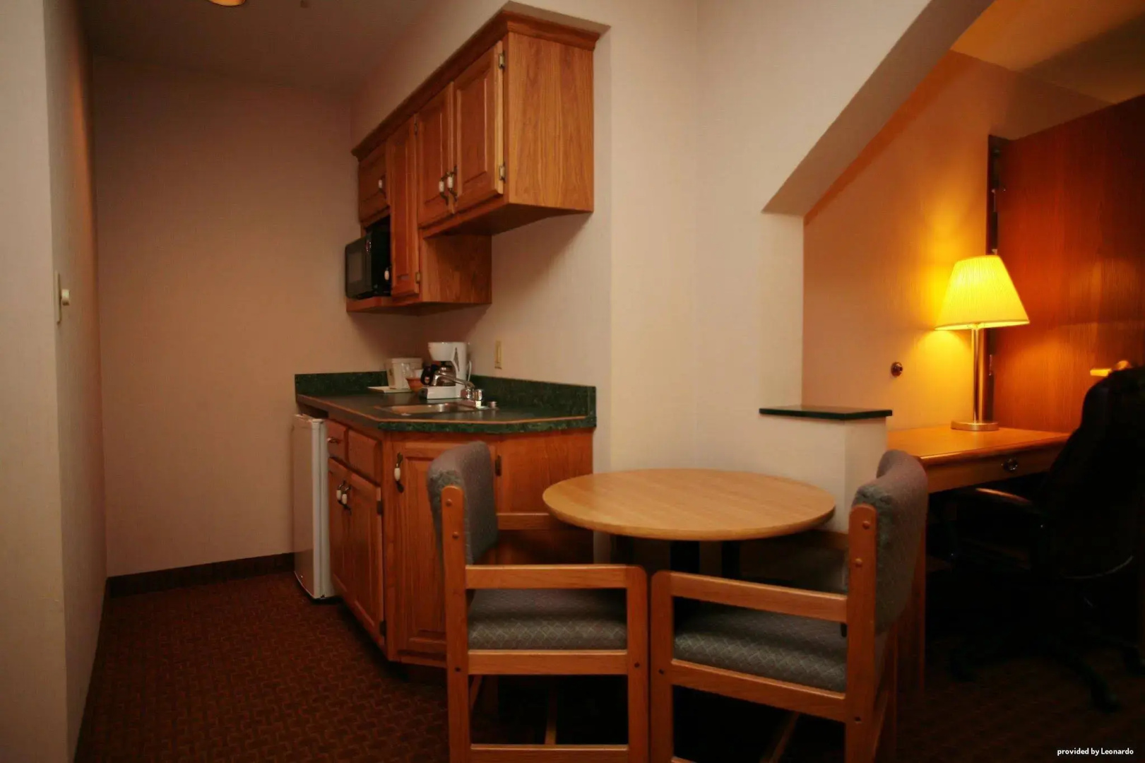 Best Western Flora Inn