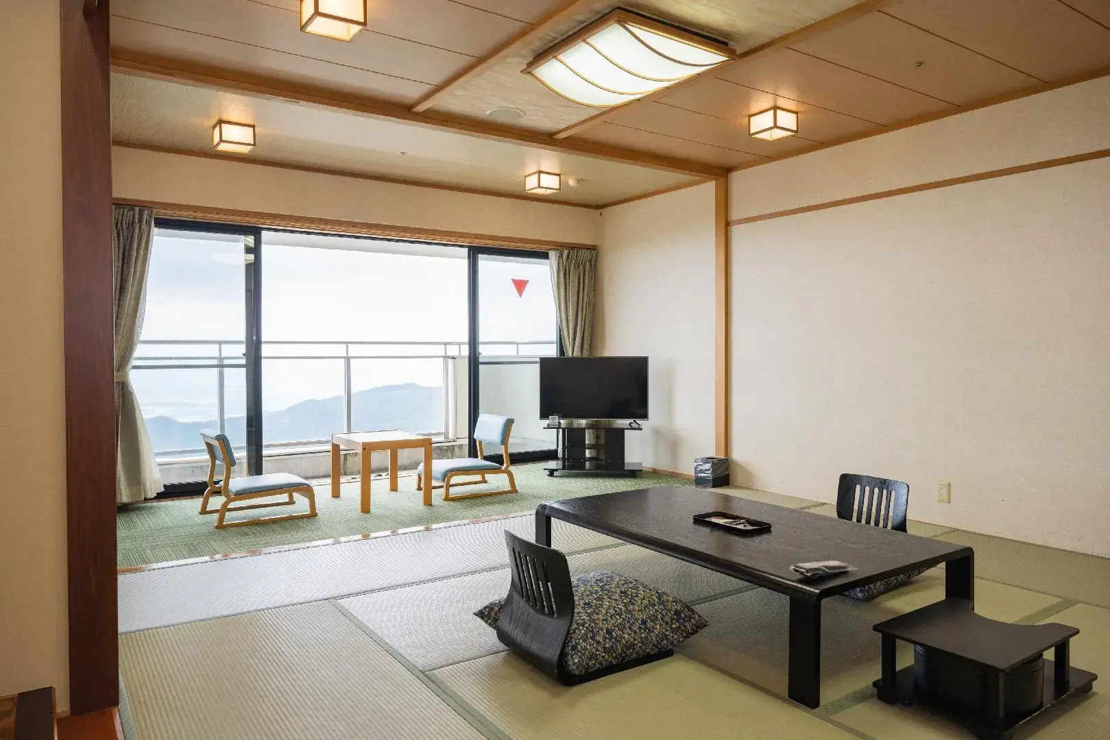 Takayu Onsen Kagetsu Highland Hotel