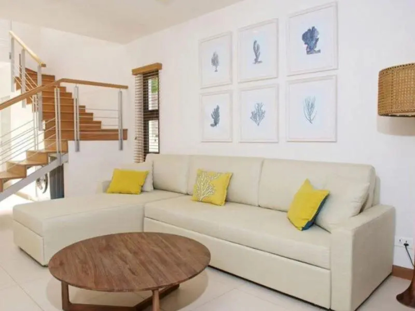 Coral Bay by Dream Escapes