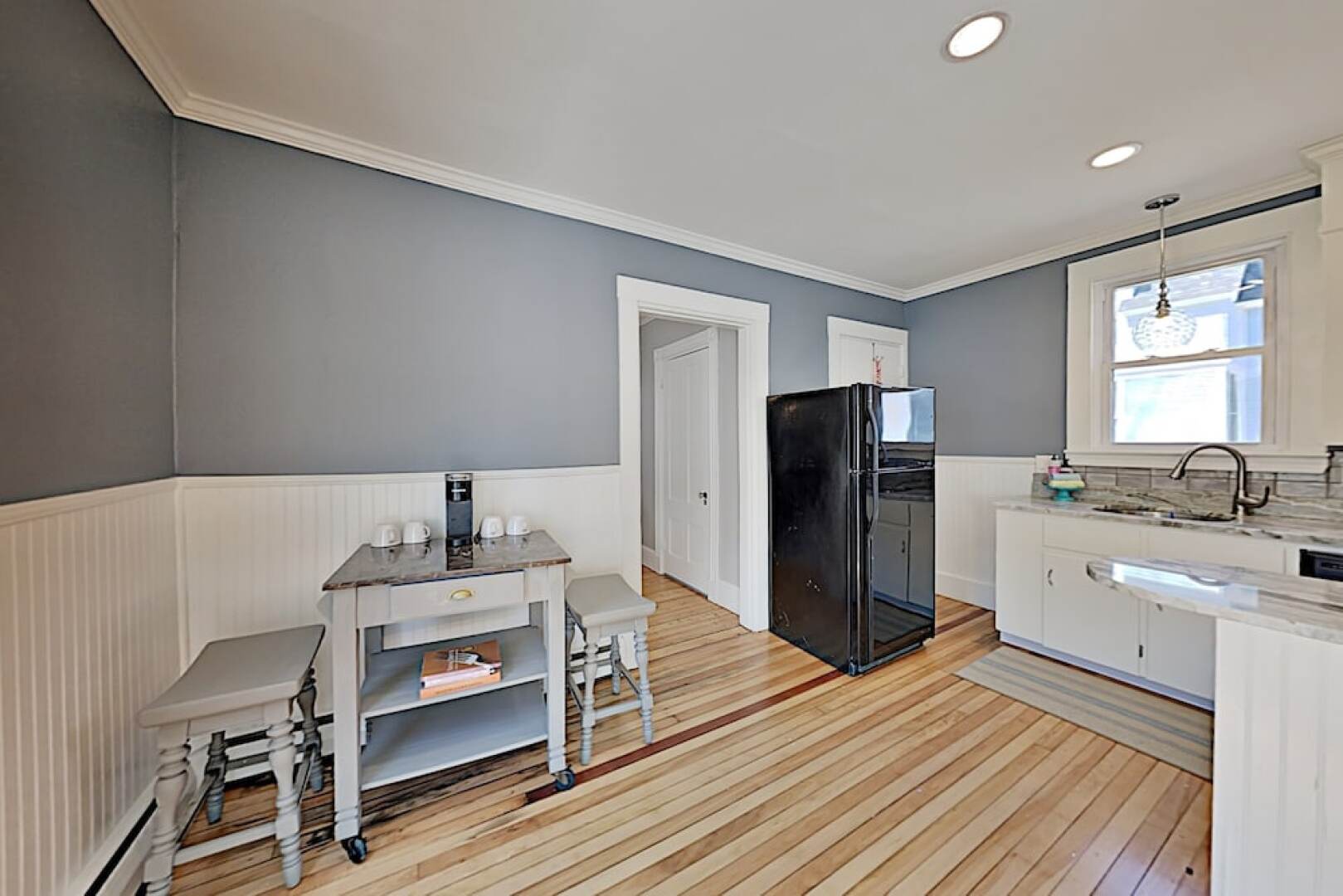 Adorable & Updated In The Heart Of Freeport 3 Bedroom Home