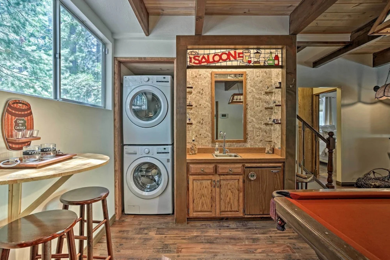 Stunning Mountain-top Getaway w/ Multi-level Decks