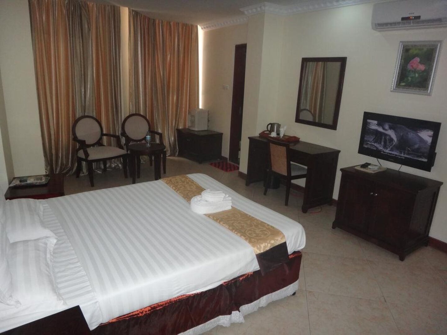 Victoria Palace Hotel