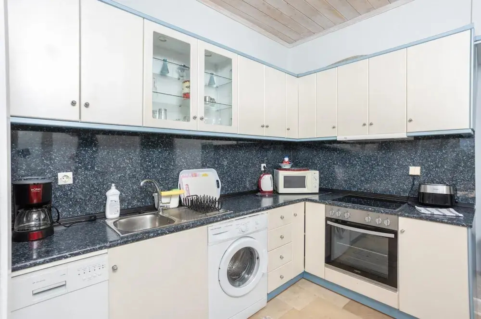 Persephone Large Private Pool Walk to Beach Sea Views A C Wifi Car Not Required - 196