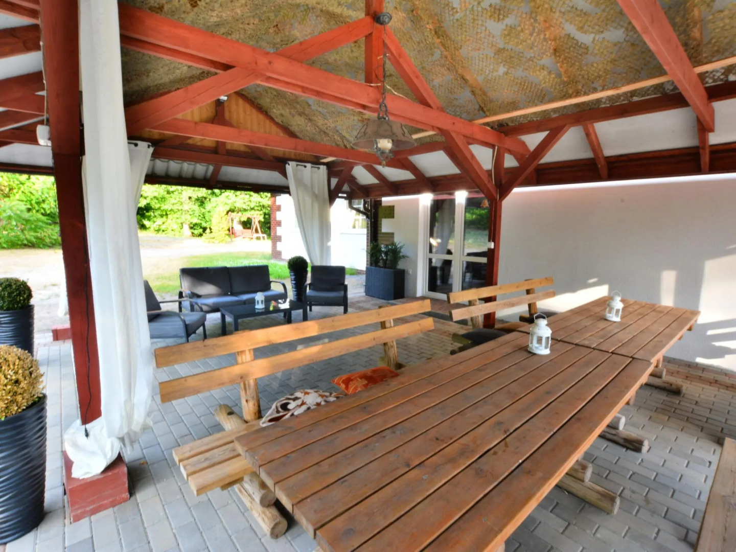 Holiday villa 470 sqm, garden 5000 sqm, Swiecianowo