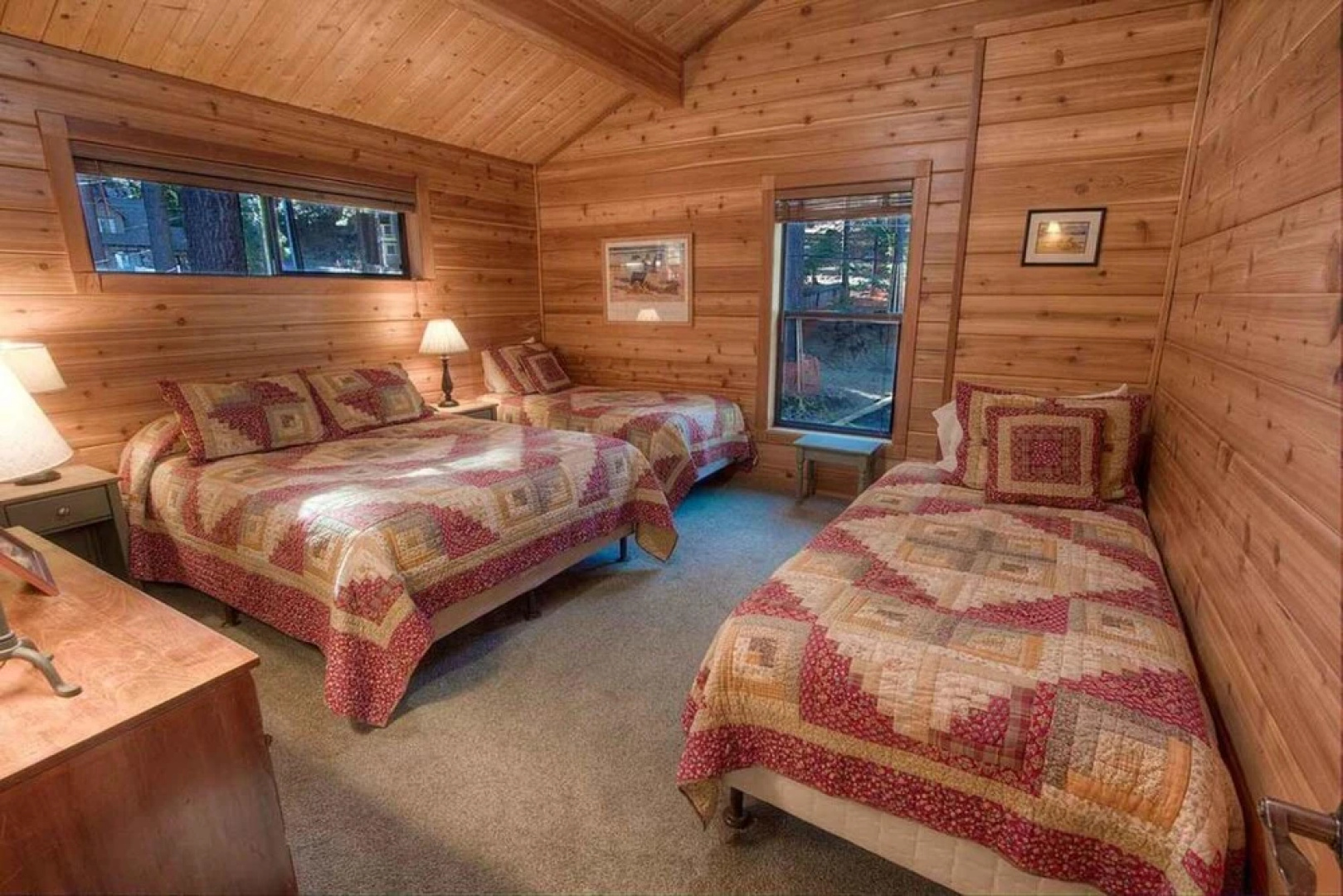Smokey Joes by Lake Tahoe Accommodations