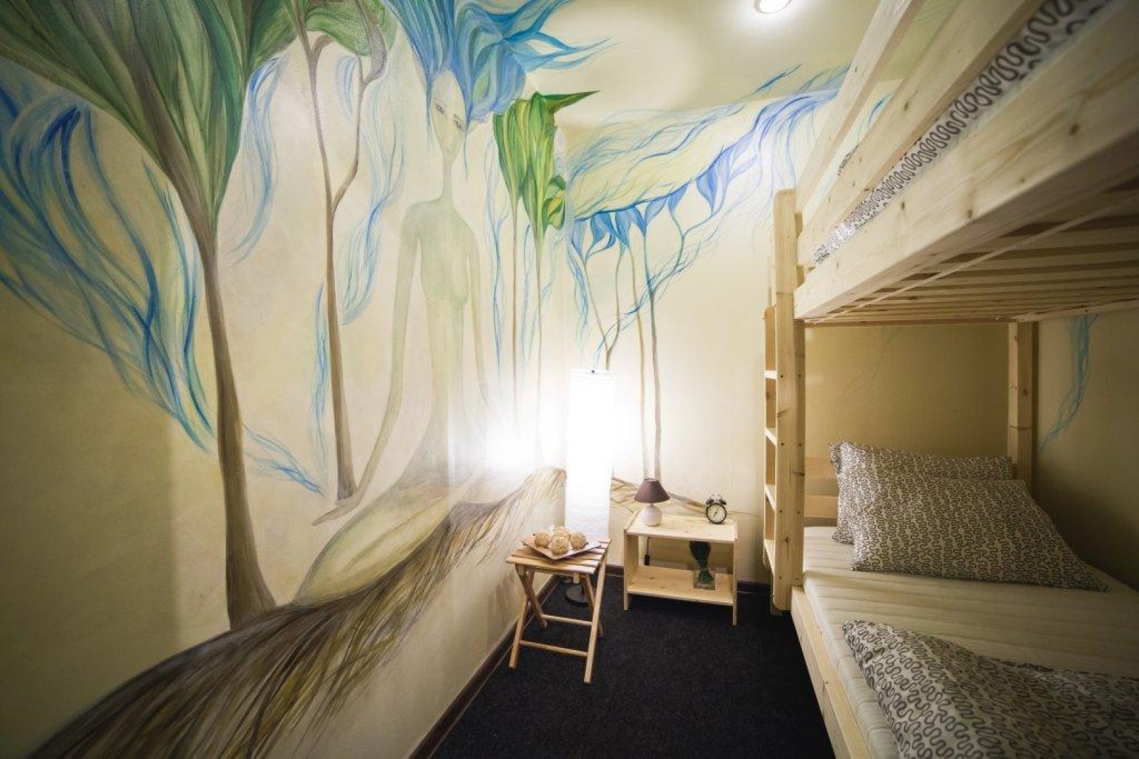 Art-Hostel Contrast