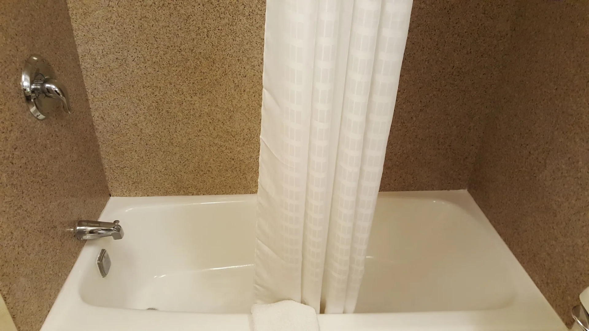 Waterfront Inn PHL Airport