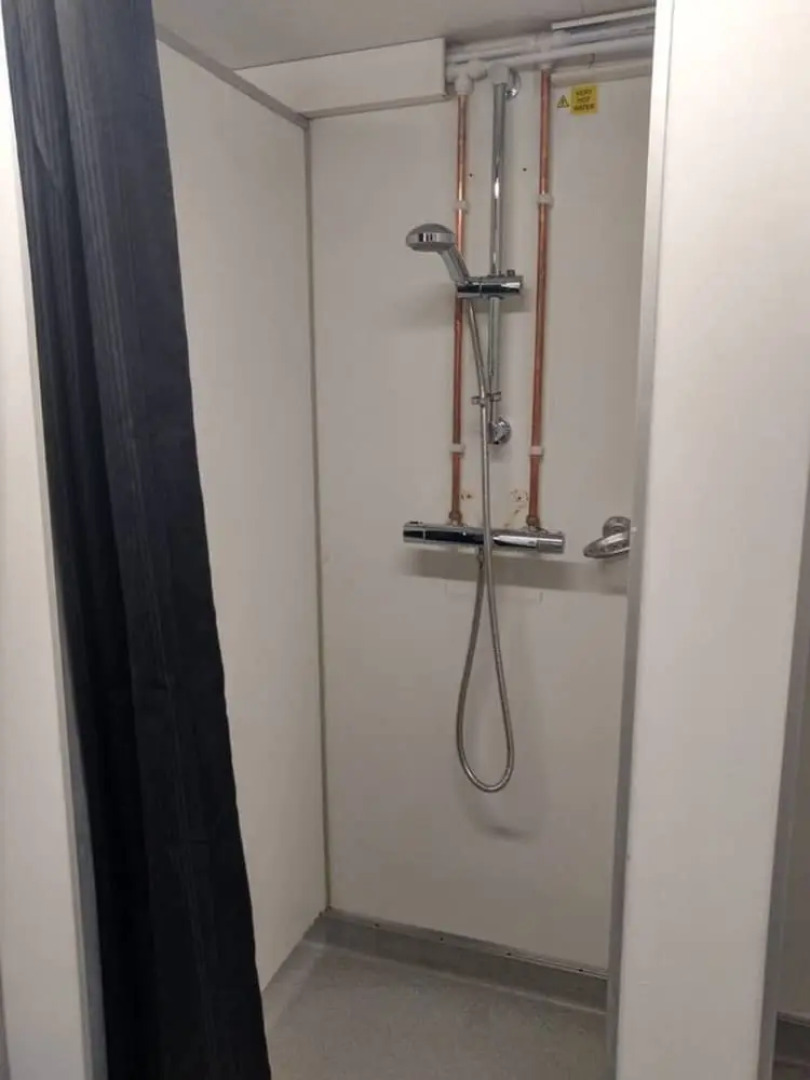 Pilgrims Shepherd's Hut - Goosewell Glynn Glamping