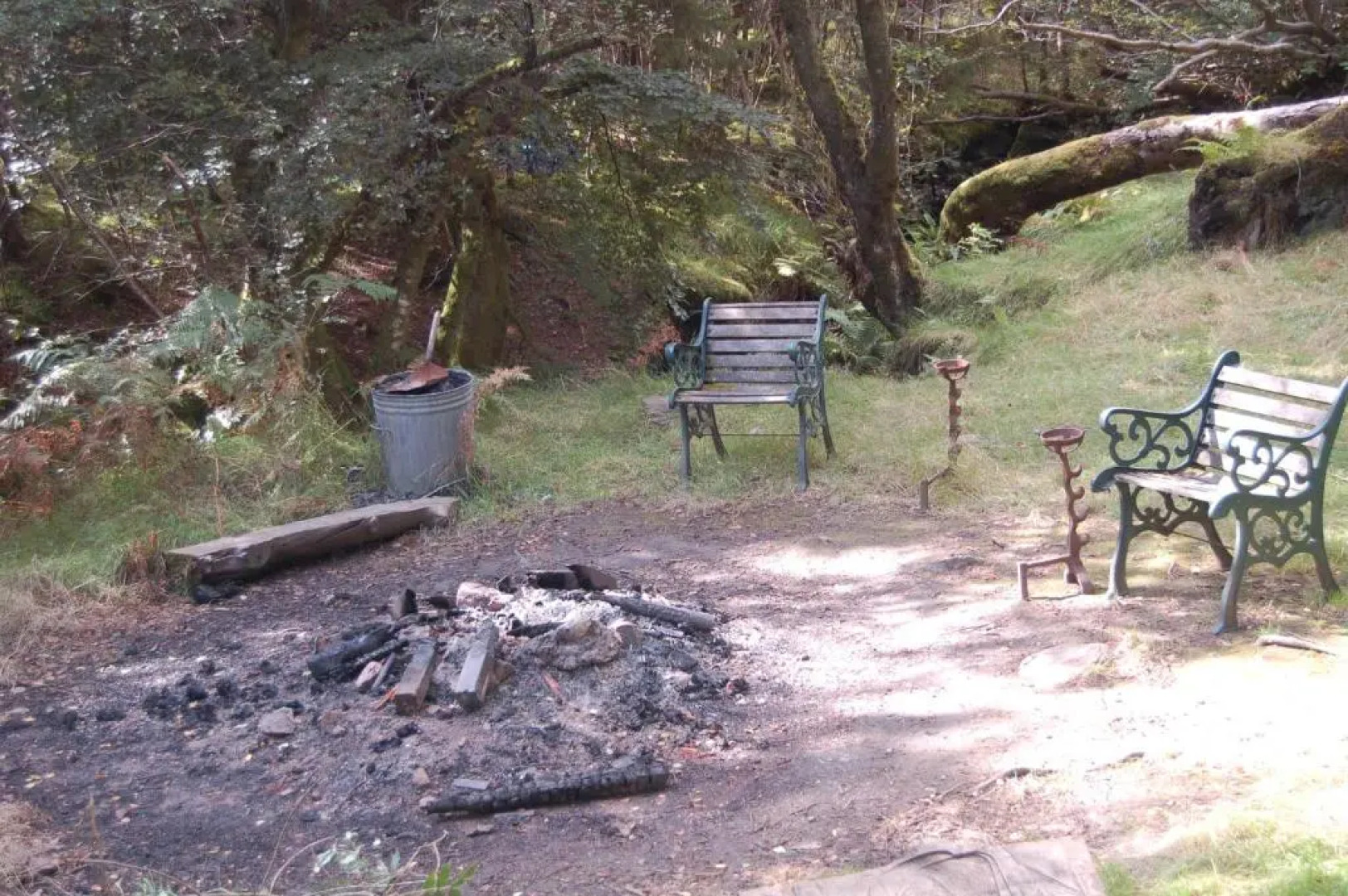 Cosy & compact Rowan Lodge no2