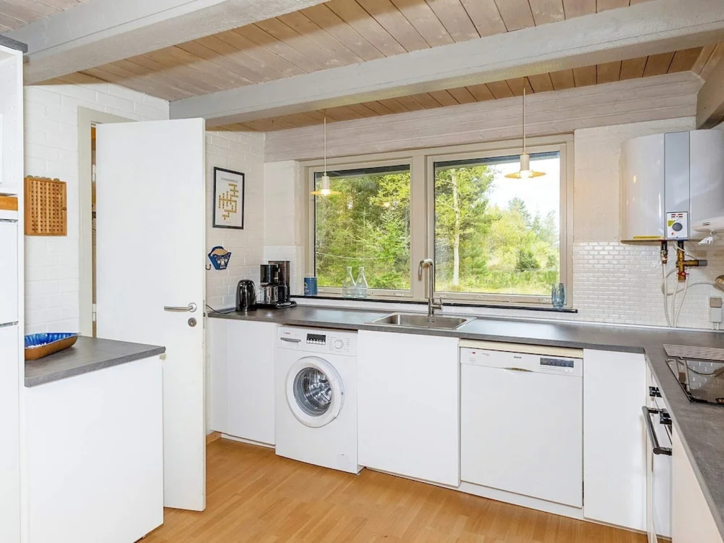 Swanky Seaside Holiday Home in Fur near Sea