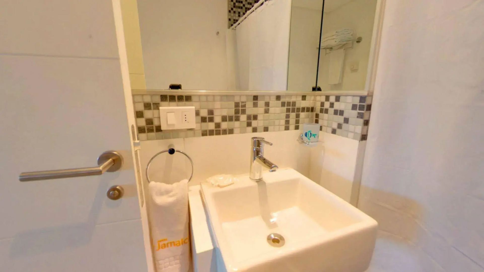 Arenas del Mar Apartments