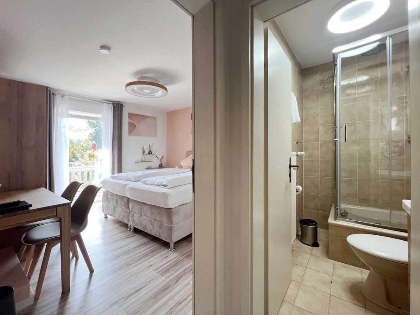 Gästehaus Sieben Zimmer am See