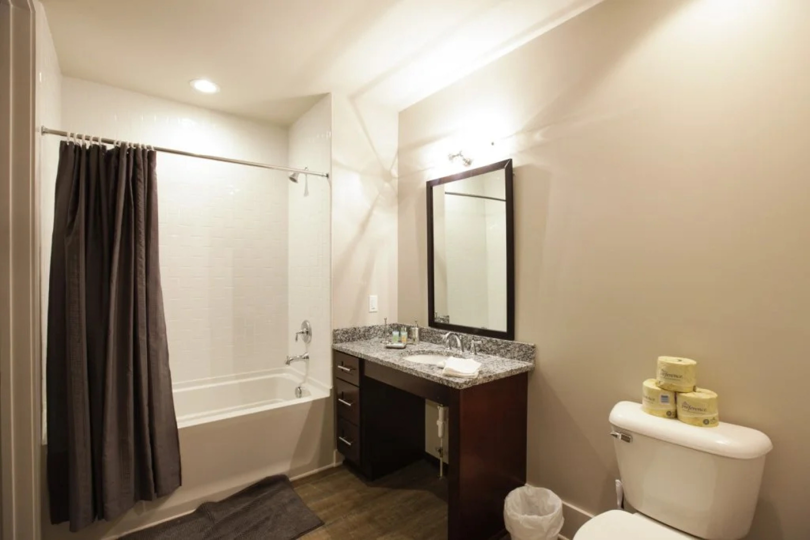 Broadway by Nashville Vacations