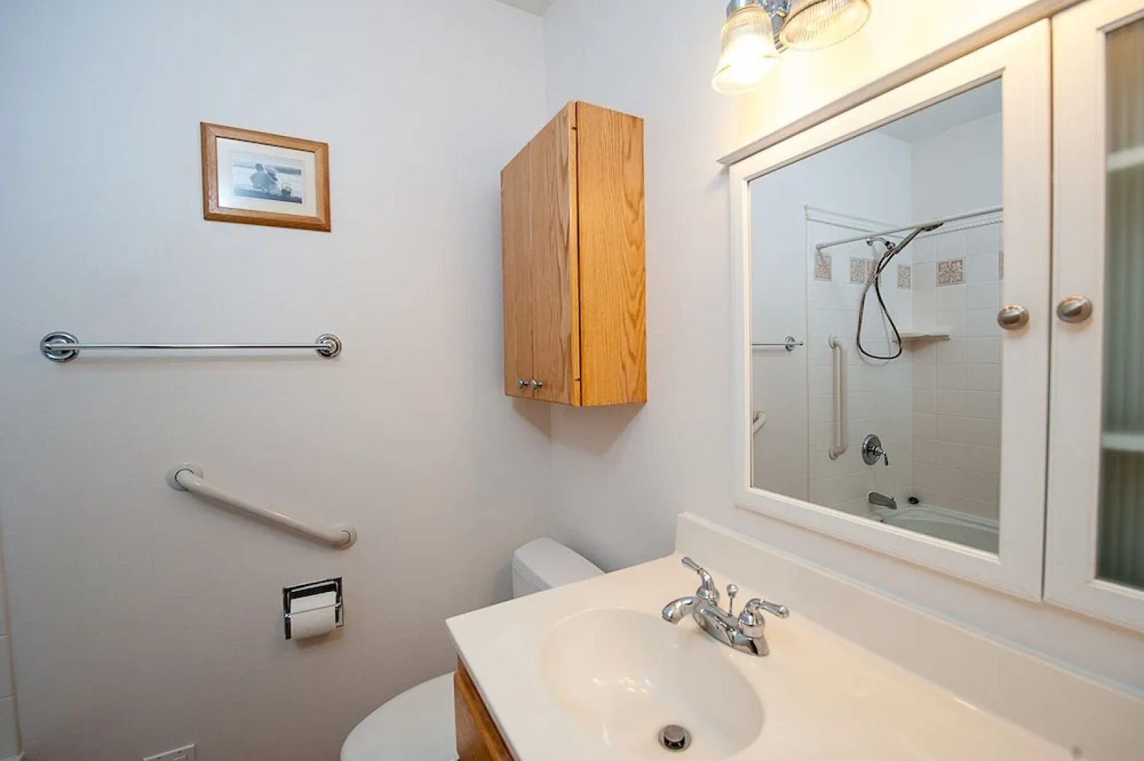 Beverly Beach Retreat 3 Bedrooms 2 Bathrooms Home