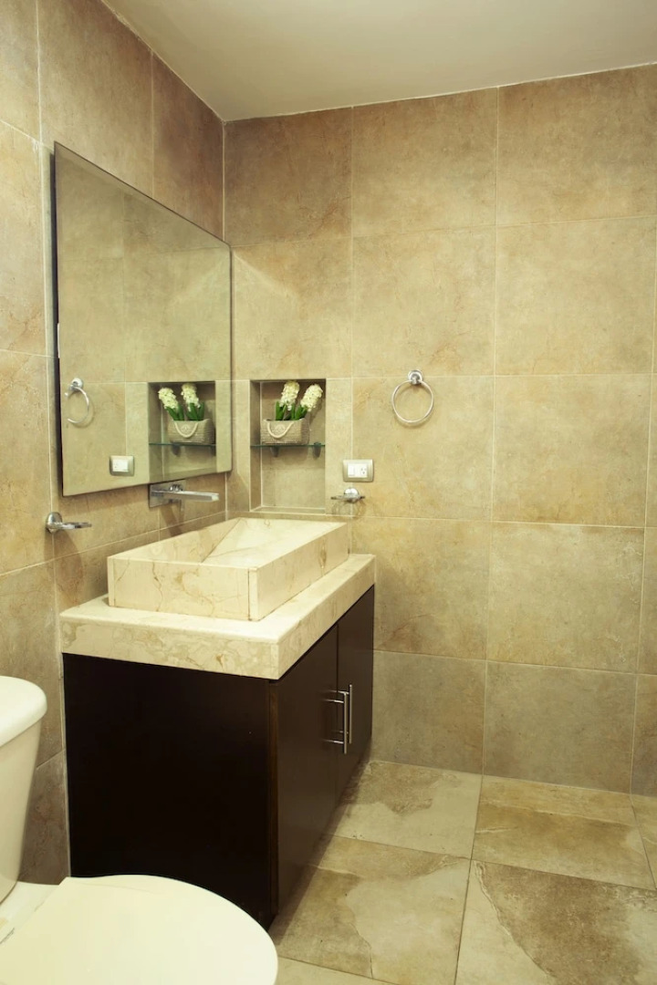 5 BR House with Pool and Private Beach