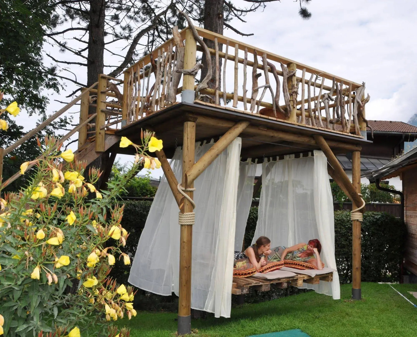 Flora - Das kleine Gartenhotel