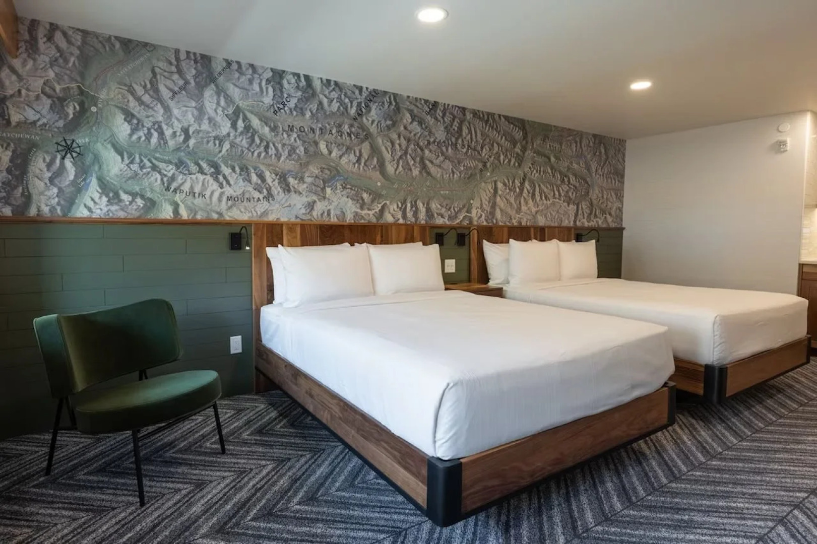 Hotel Canoe and Suites