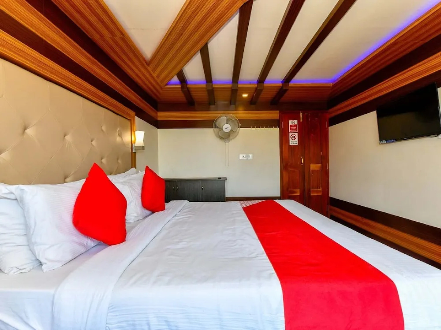 Kerala Vacation Houseboat