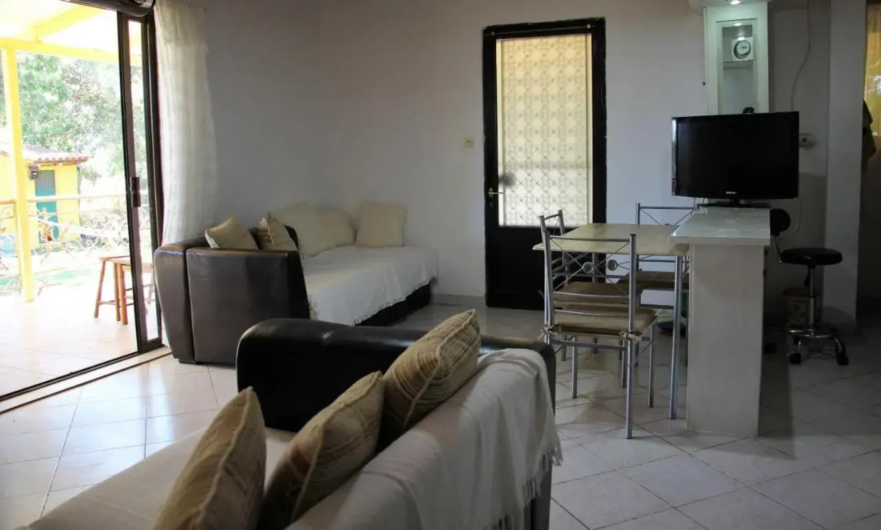 Amarynthos Beachfront Vacation House with garden