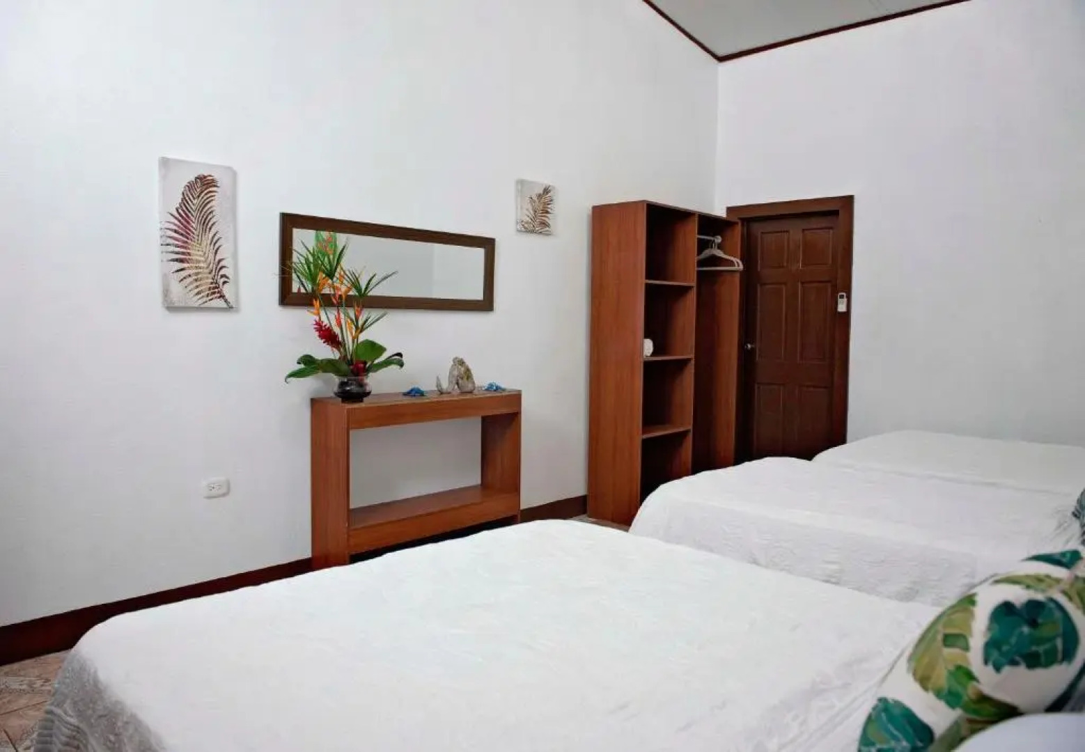 Hotel Tortuguero Beachfront