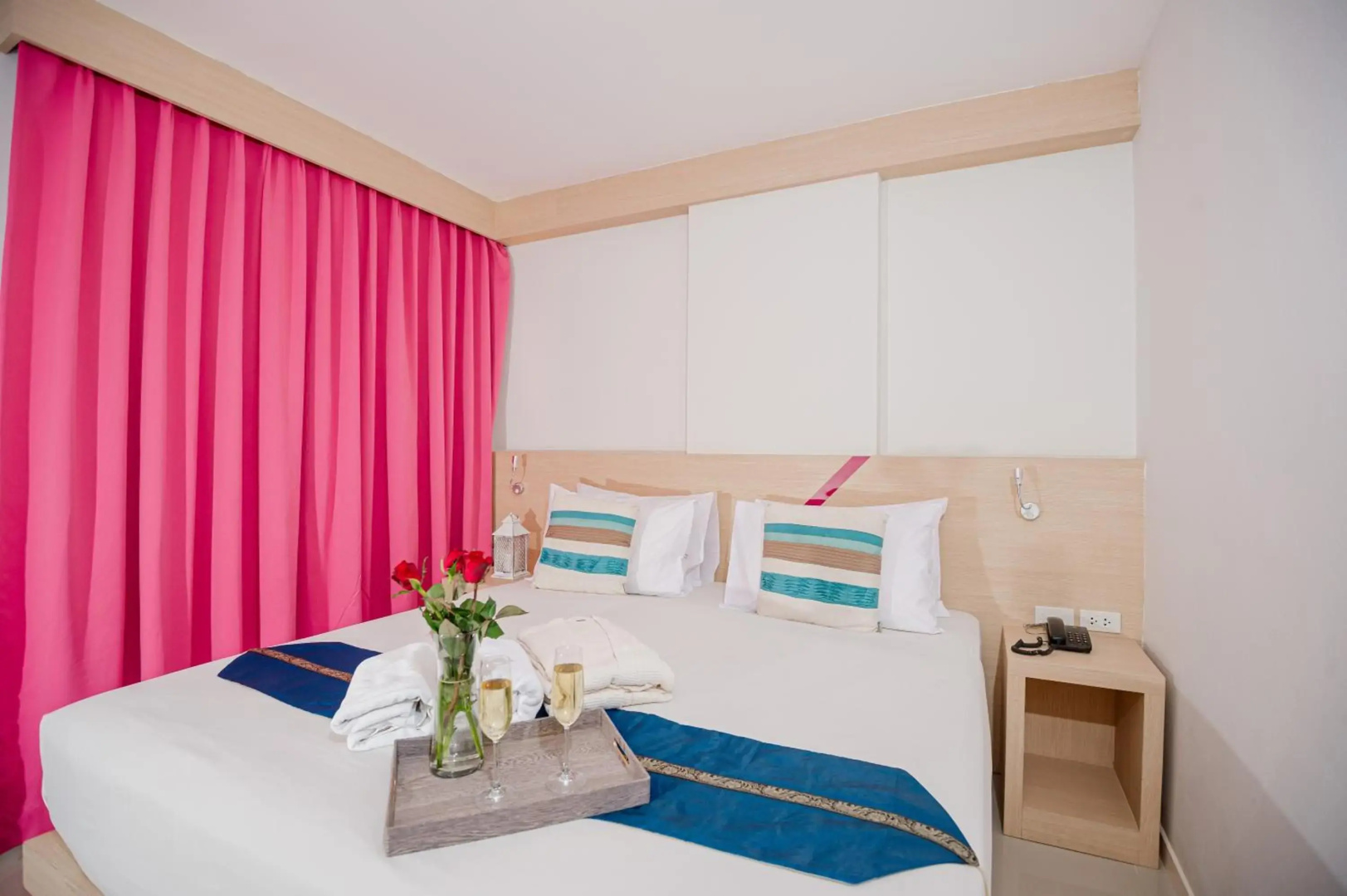 SunSeaSand Hotel (Patong) (SHA Certified)