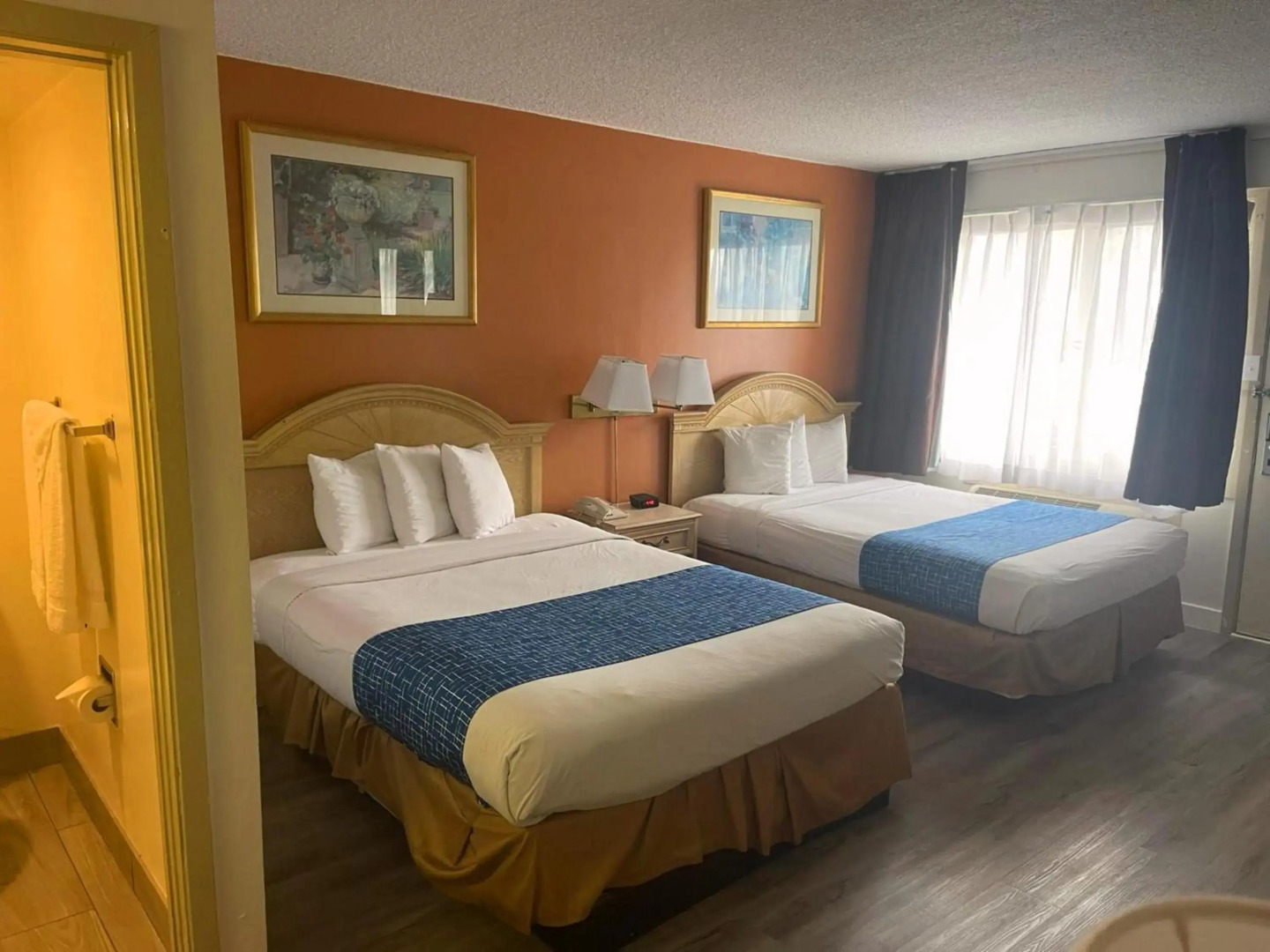 Travelodge by Wyndham San Francisco Airport North