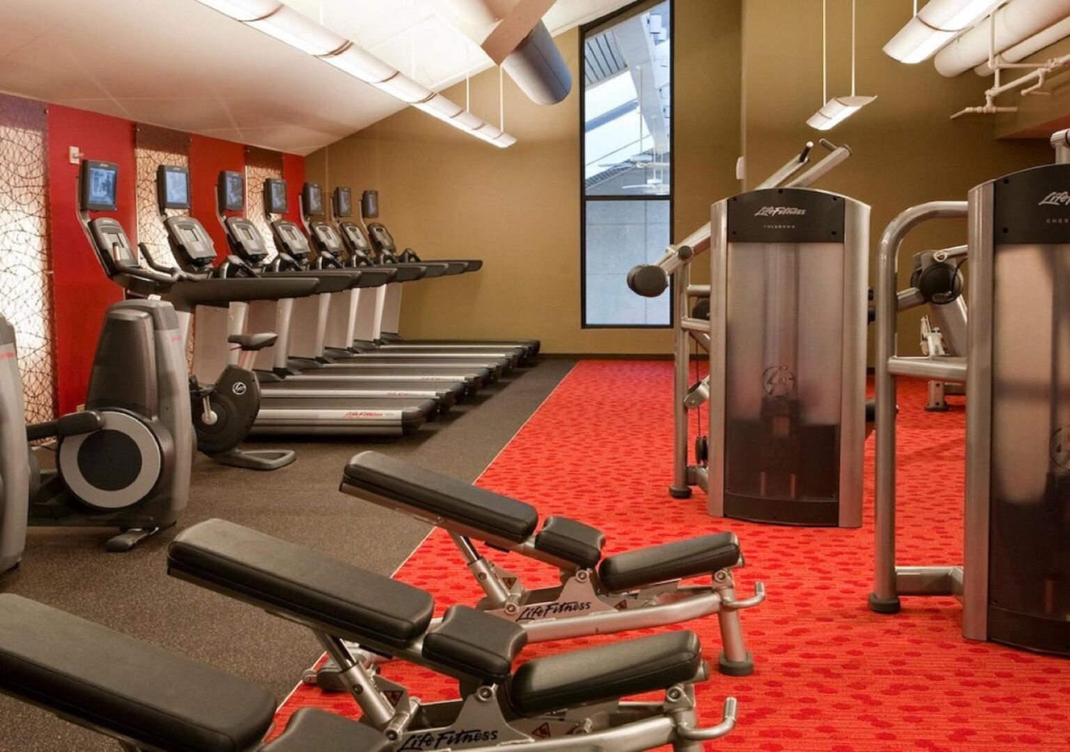 Crowne Plaza College Park - Washington DC by IHG