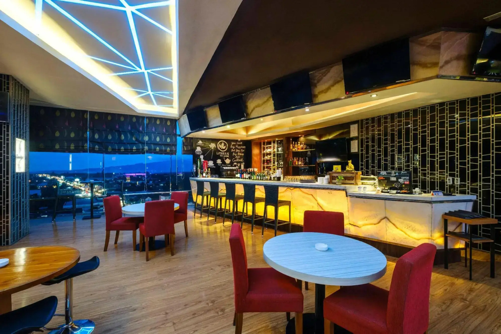 Grand Artos Hotel & Convention