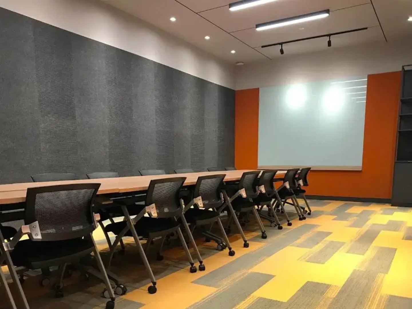 FOX Lite DPulze Cyberjaya